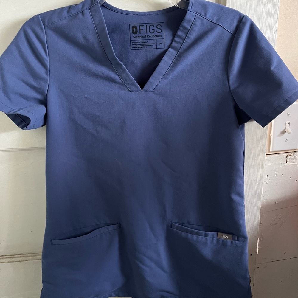 Figs Navy Blue V-Neck Scrub Top